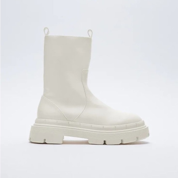 Zara, Lug Chelsea Platform with Zip Boots, Size 9 EU 40, Cream - Picture 1 of 6
